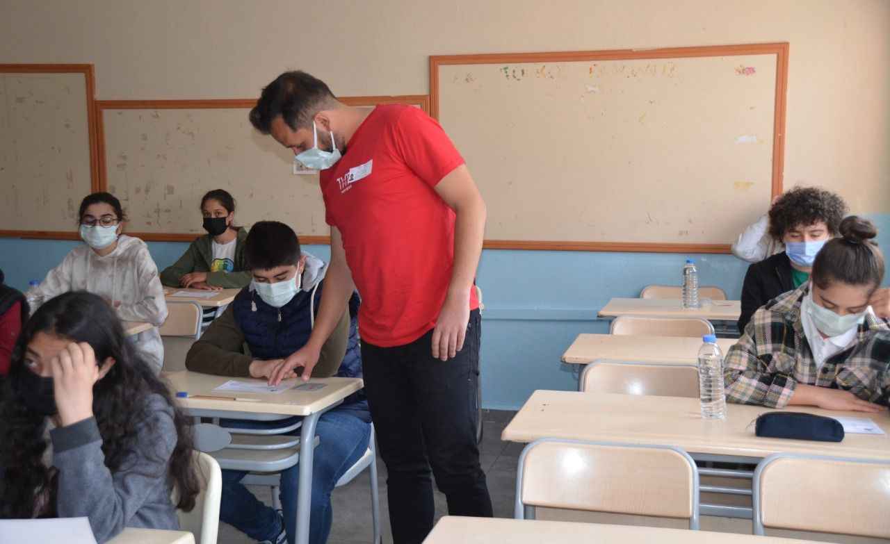 Geçen yıl sınav 20 Haziran'da gerçekleşmiş soru kitapçığı ve cevap anahtarı 21 Haziran'da yayımlanmıştı. Bu nedenle gözler 7 Haziran'a çevrilmiş durumda.